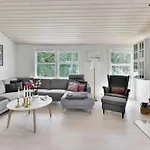 Brune - 30km From The Sea By Interhome