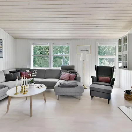 Brune - 30km From The Sea By Interhome